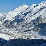 Skilounge Direkt Beim Skilift Zürs