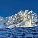 Skilounge Direkt Beim Skilift Zürs