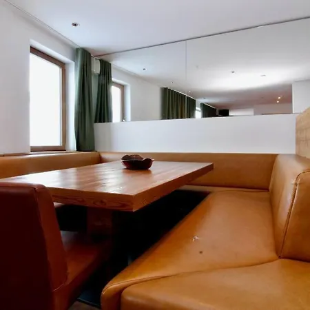 Skilounge Direkt Beim Skilift Lägenhet Zürs